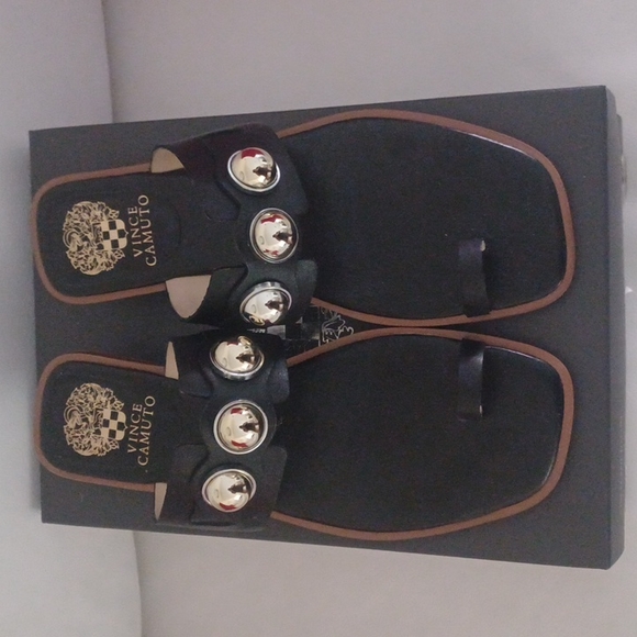 Vince Camuto Shoes - Picture 3 of 9